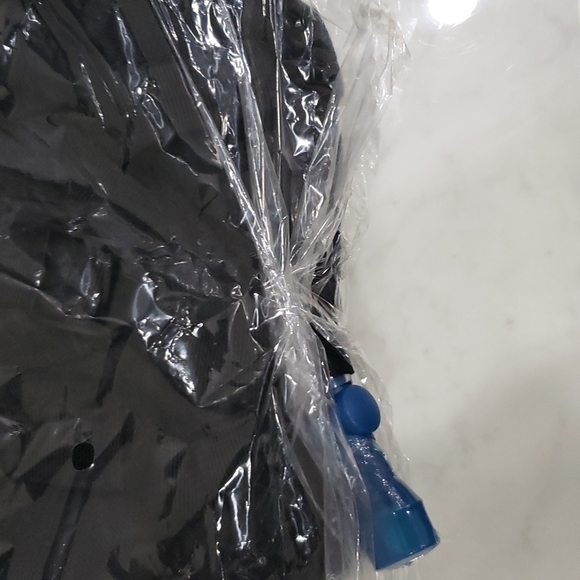 ADURO SPORT HYDRO-PRO 2L (67 oz) Hydration Backpack!! - Picture 6 of 9